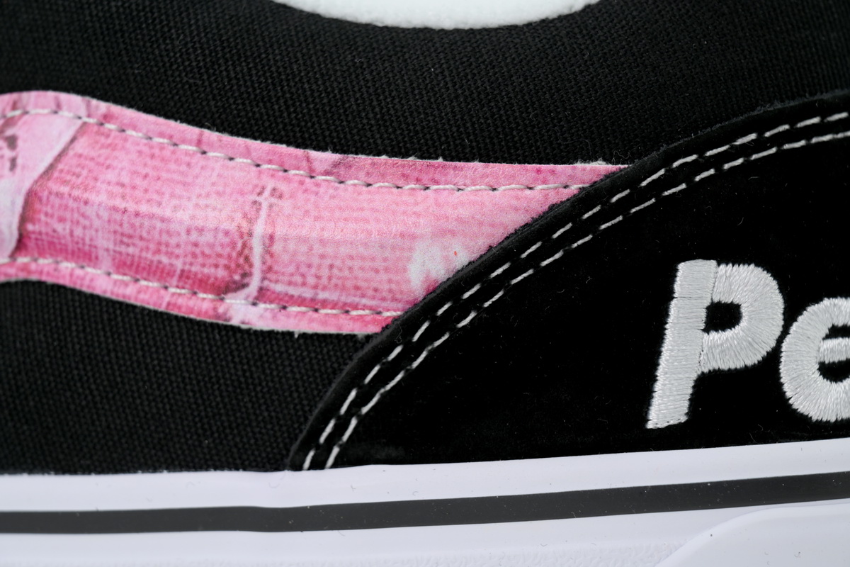 Peaches x Vans Knu-Skool Black Pink VN0009QCB9P