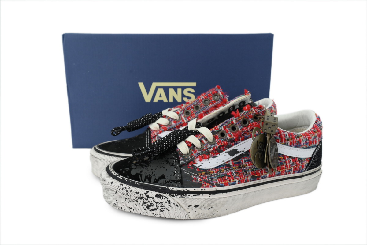 Vans Old Skool Premium Charms Red Black VN000D9VBOS