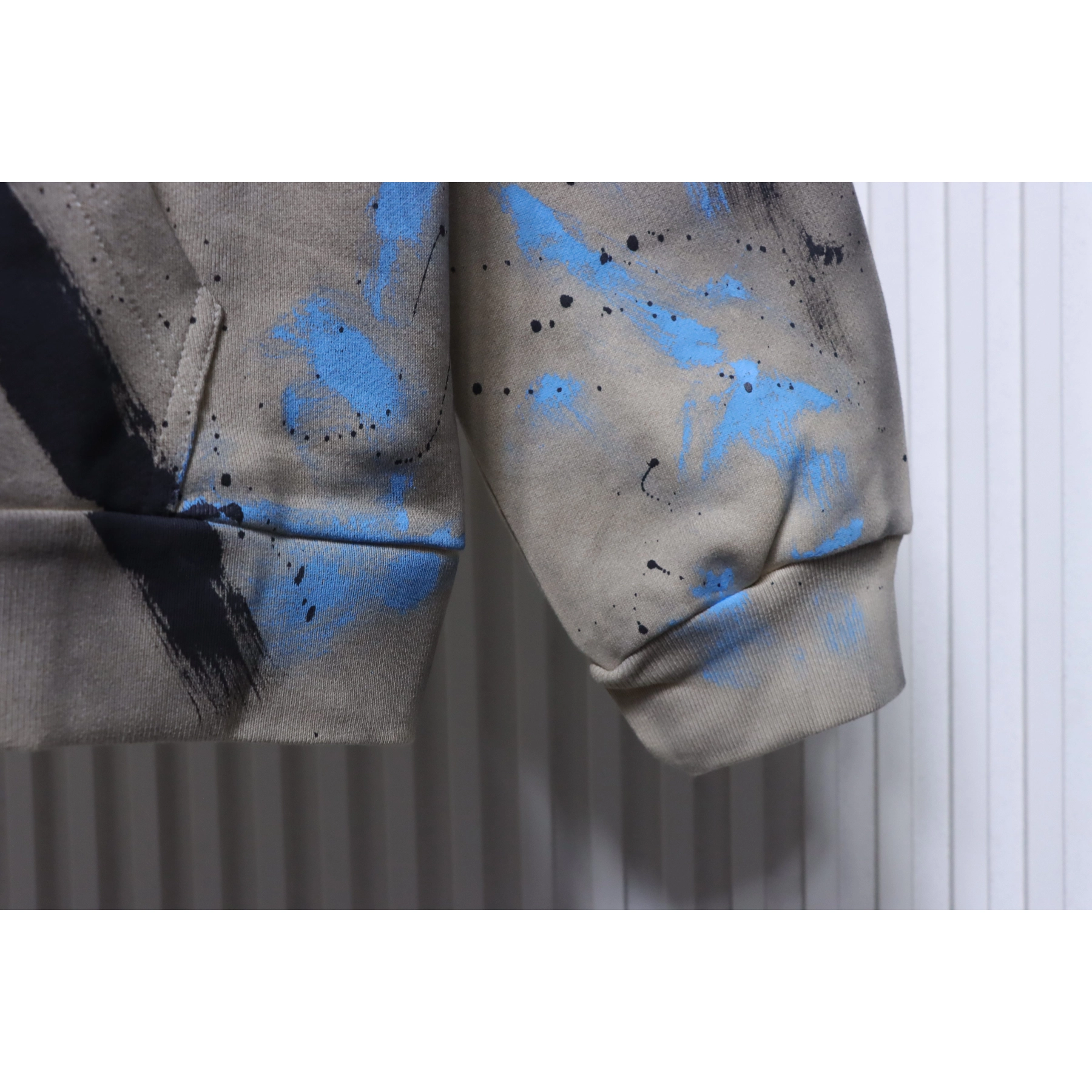 WE11DONE Irregular Graffiti Zip-Up Hoodie
