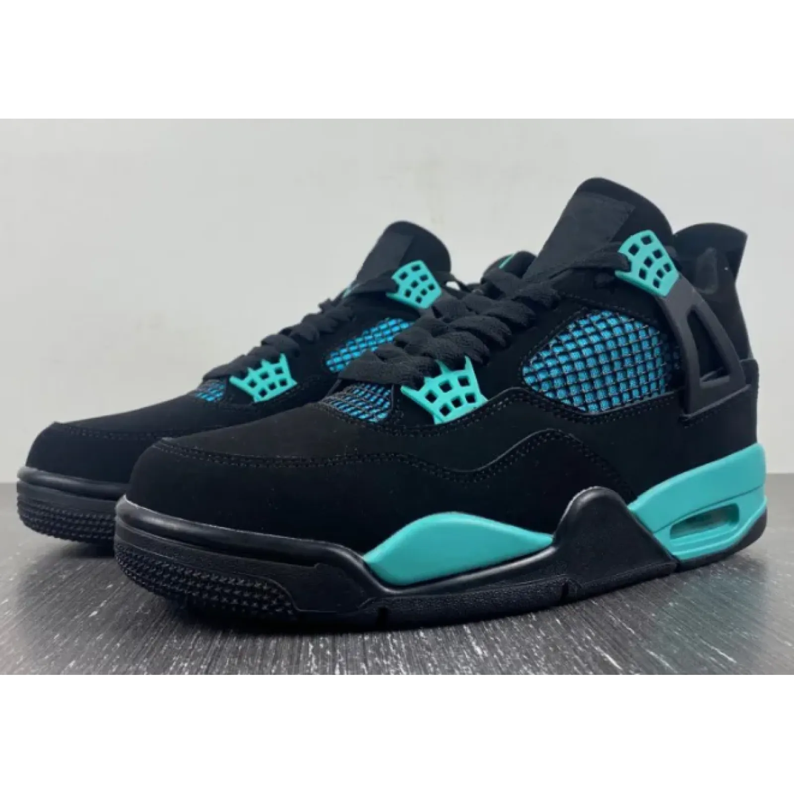 Air Jordan 4 Tiffany Blue
