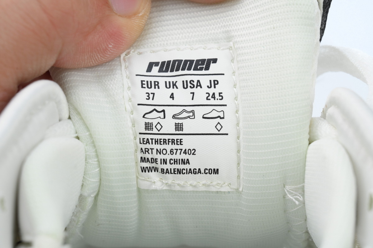 Balenciaga Runner All White 677402 W3RB1