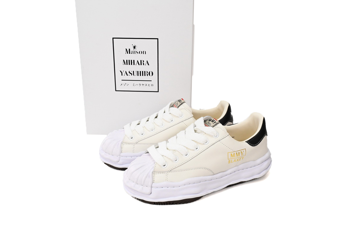 MIHARA YASUHIRO White Black Gold NO.702