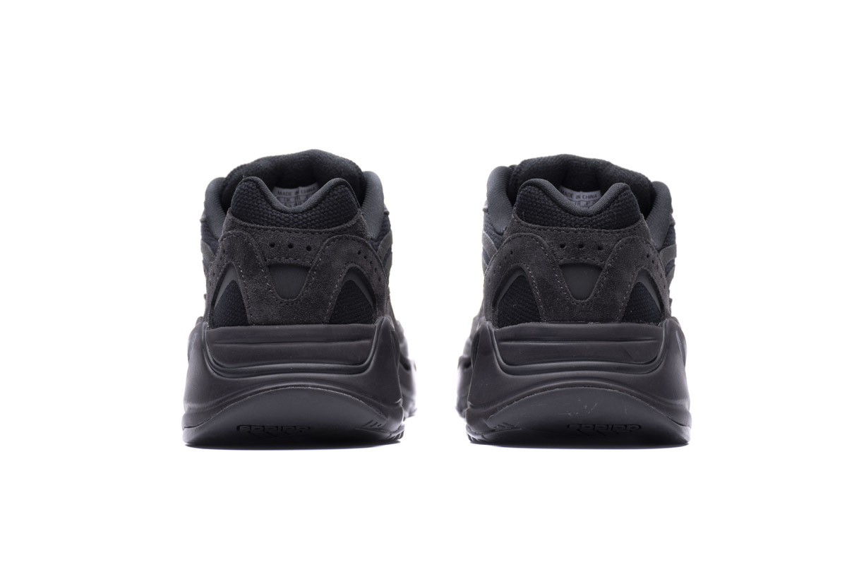 Yeezy Boost 700 V2 Vanta FU6684