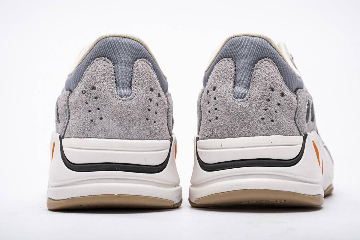 adidas Yeezy Boost 700 Magnet Real Boost FV9922