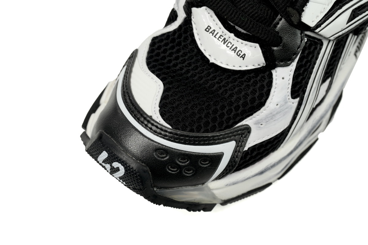 Balenciaga Runner Black White
