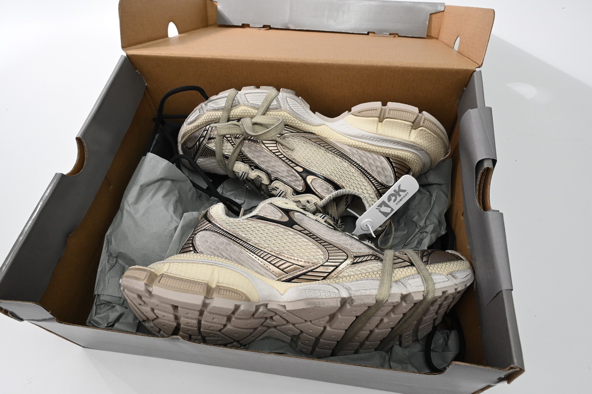 Balenciaga 3XL Sneaker in Black Gray White Gold 734734 W3XL6 0185