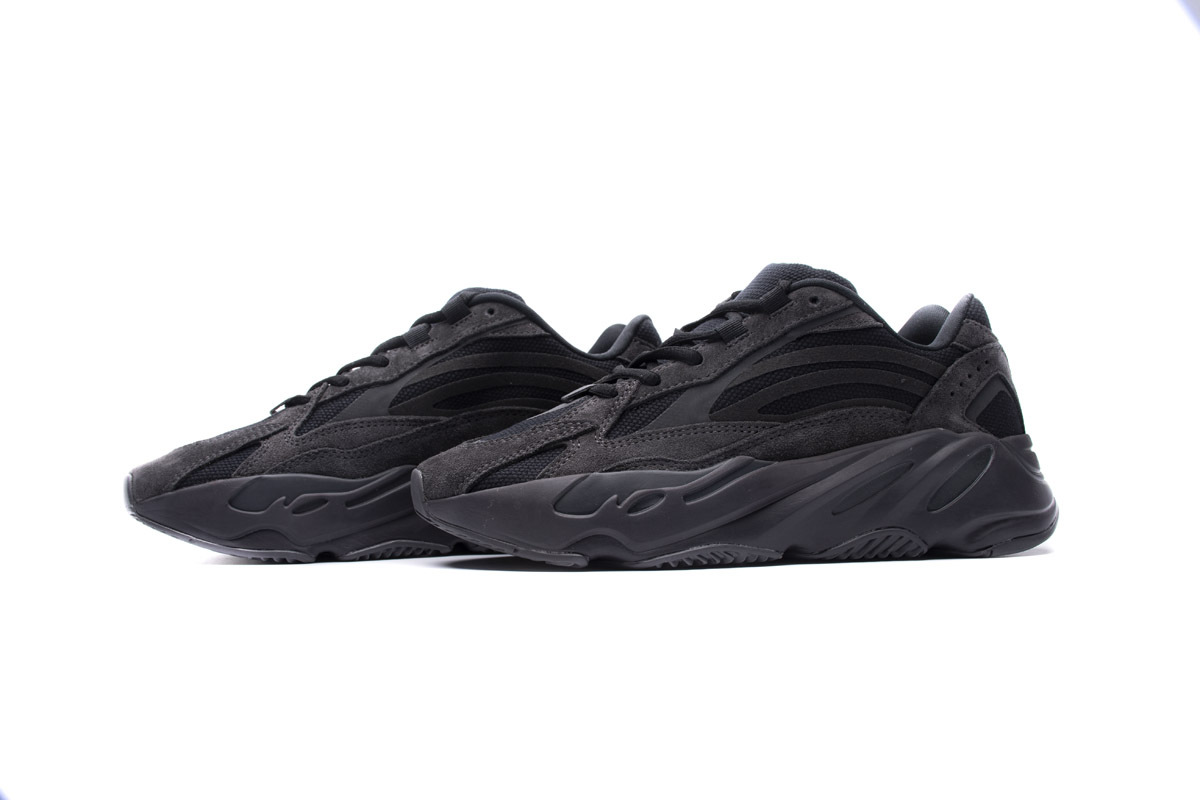 Yeezy Boost 700 V2 Vanta FU6684