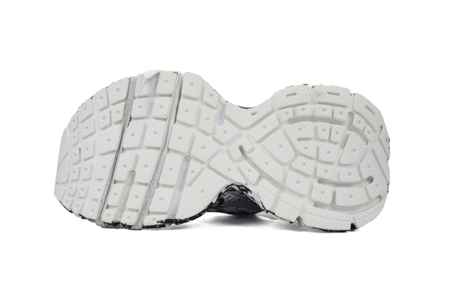 Balenciaga 3XL Sneaker in White Graffiti 734731 W3XDC 0135