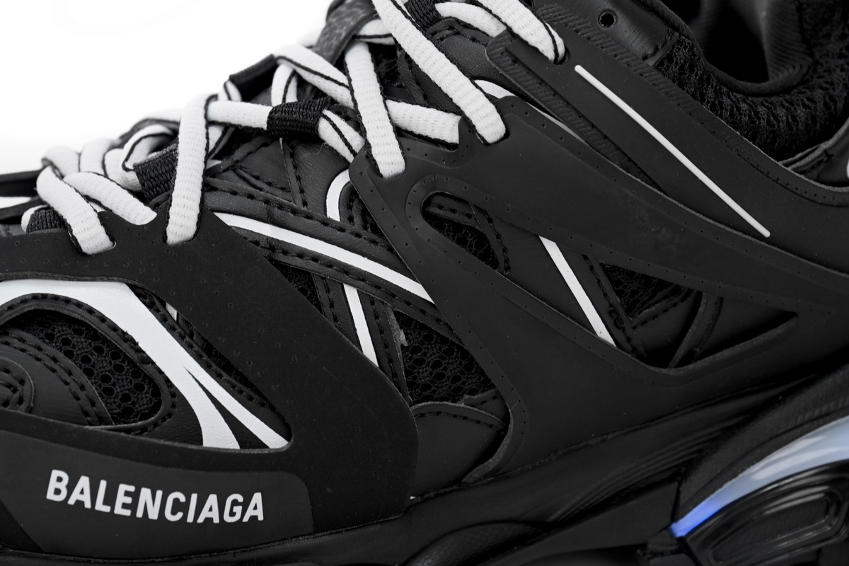 Balenciaga Tess Black And White LED Light 542023 W1GB1 2045