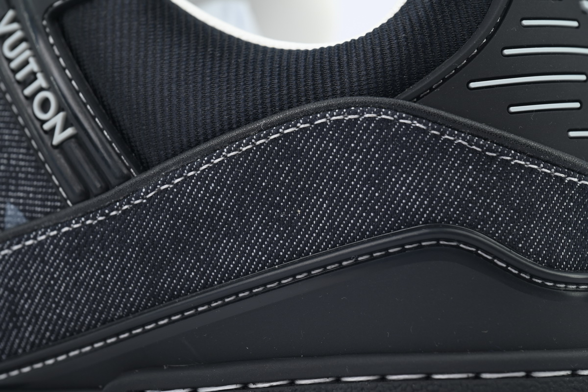 LOUIS VUITTON New All Black Denim