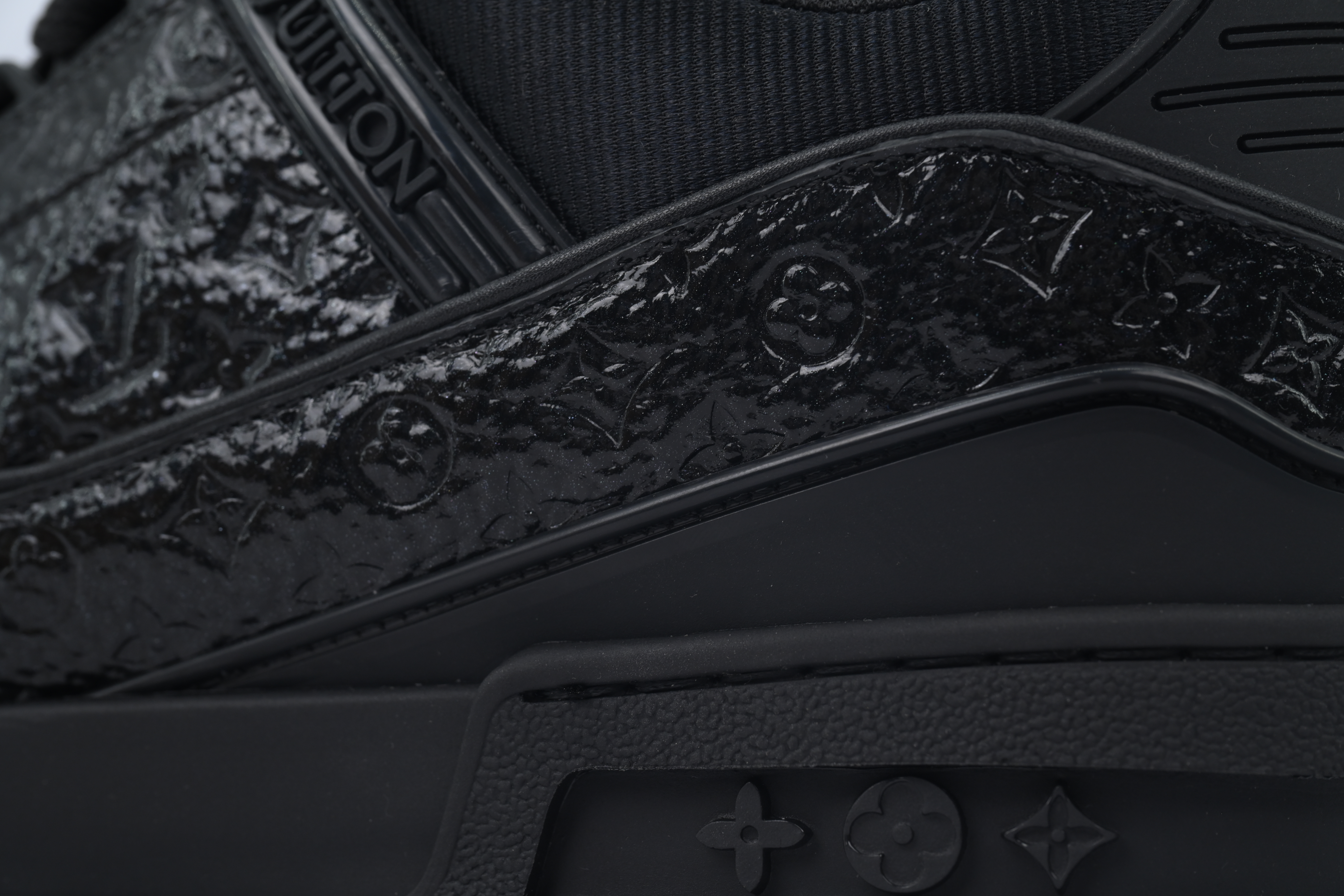 Louis Vuitton Black Lychee Patent Leather
