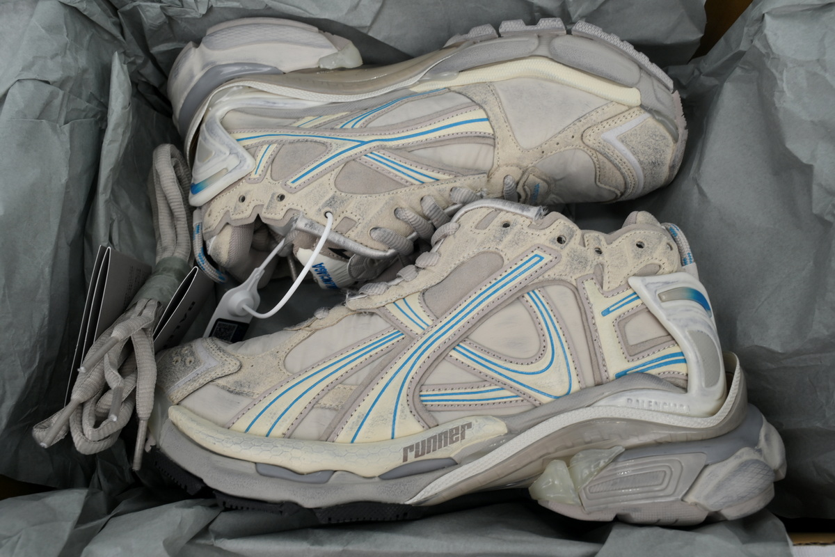 Balenciaga Runner Sneaker Brown Blue 772767 W3RNY 2240