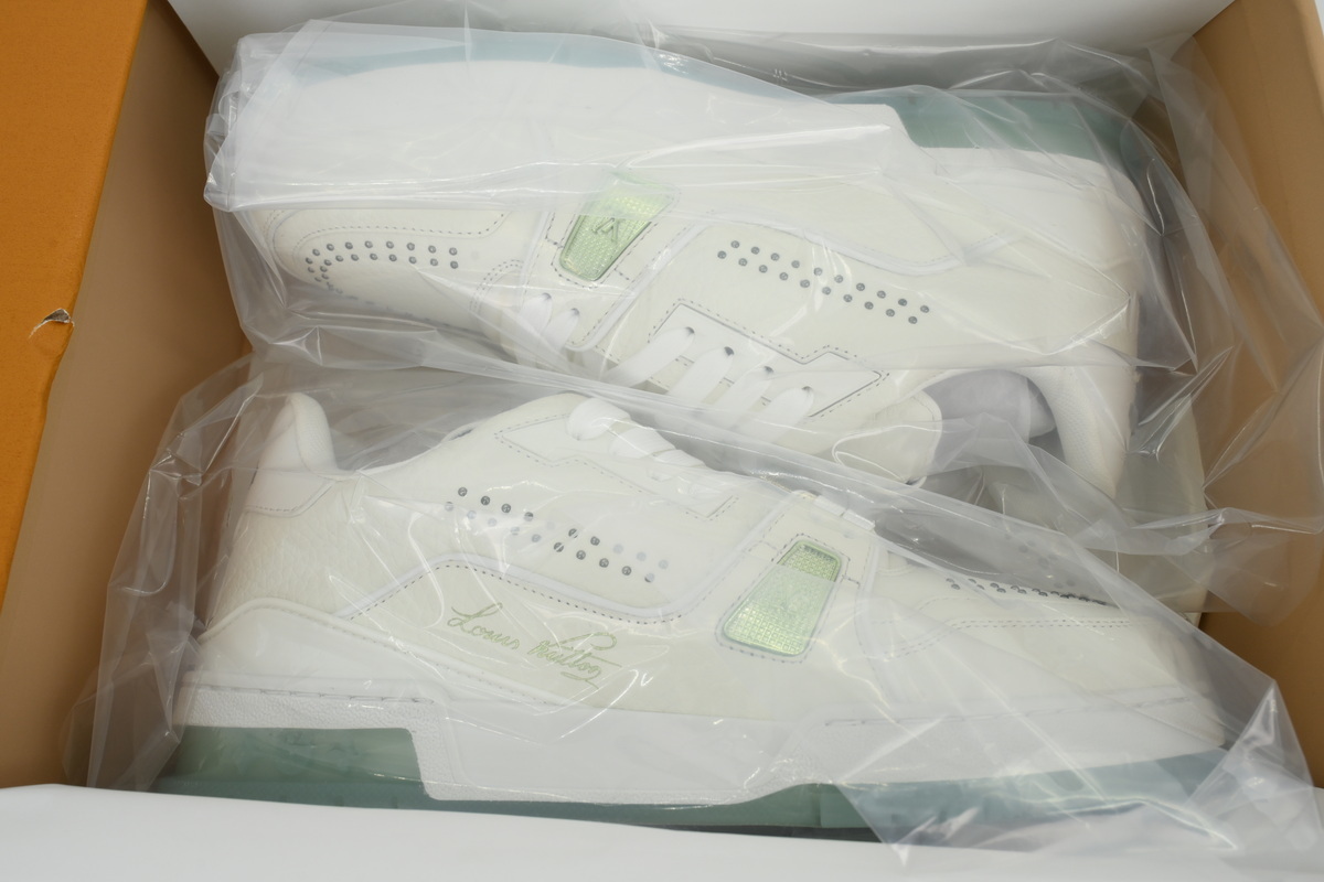 Louis Vuitton Trainer White Green Rivets