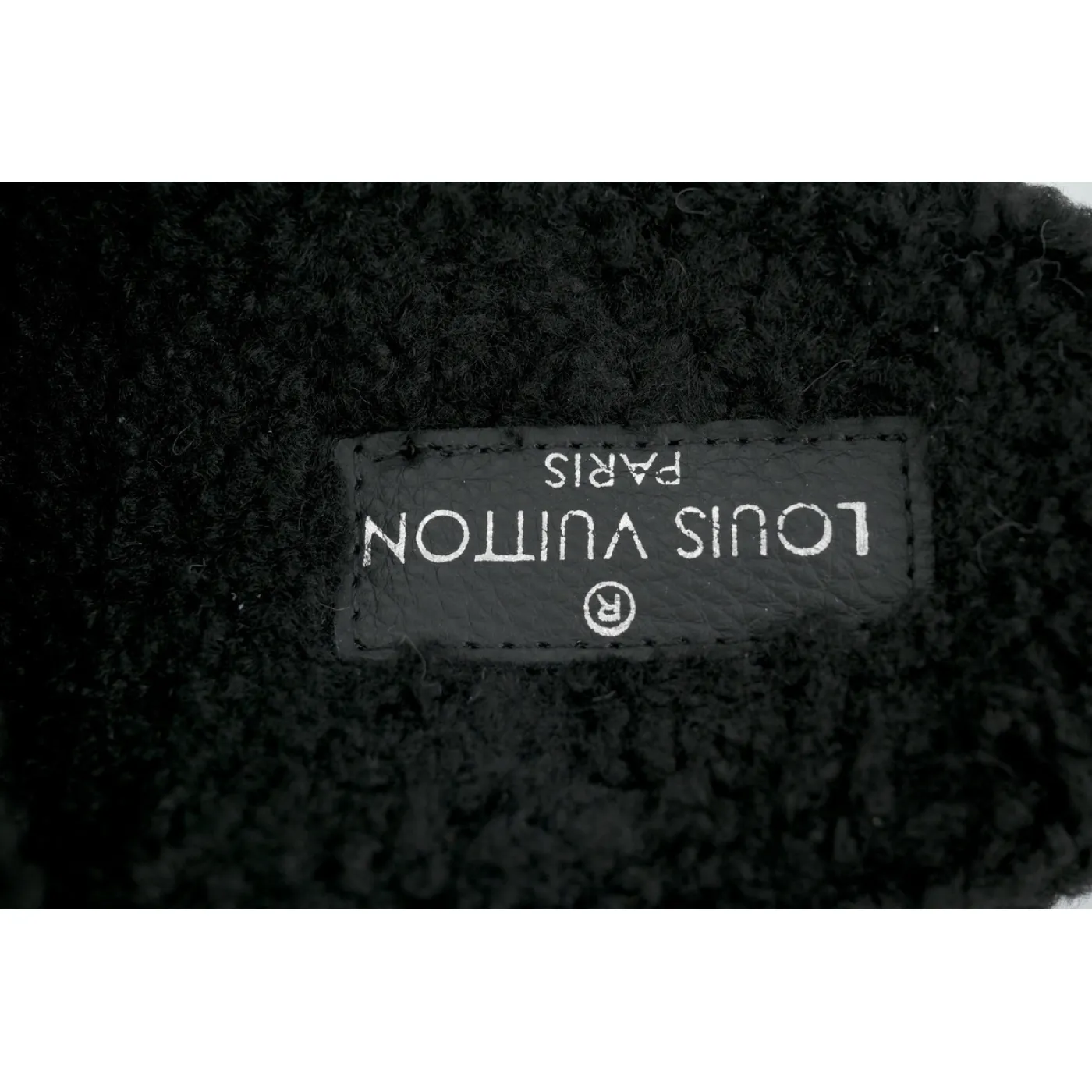 Louis Vuitton Bom Dia Shearling Flate Slippers Black