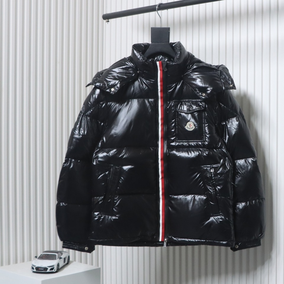 Moncler Montbeliard Down Jacket Black NFC